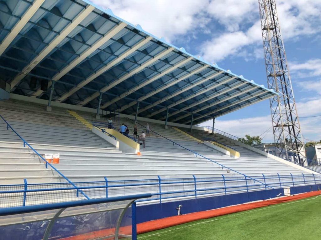 Impermeabilização e proteção das bancadas do Estádio de Podgorica – Montenegro — fotografia 3